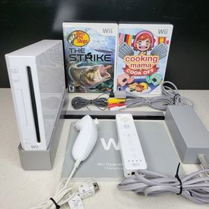Nintendo Wii Console Bundle Games Controller Nunchuk RVL-001 GameCube Compatible